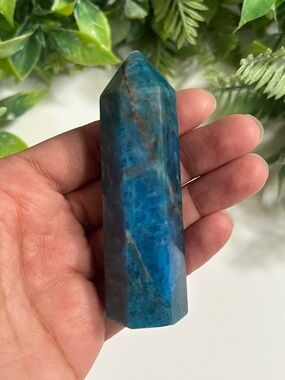 💎 3.25” Blue Apatite Crystal Point Tower